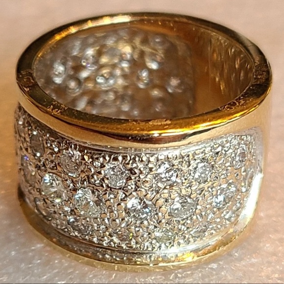 14K Gold & Diamond Ring - Picture 2 of 13